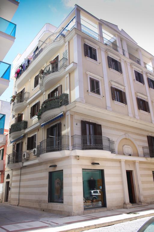 Napolitano Palace Margherita Di Savoia Exterior foto